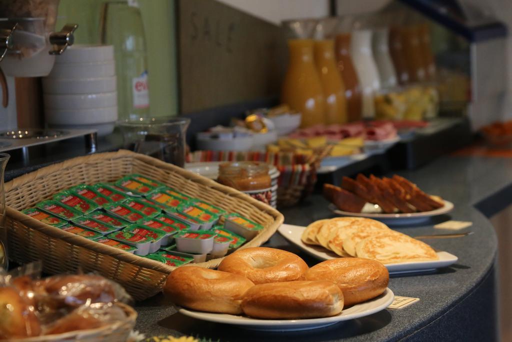 Ibis Styles Orleans Hotel Ла Шапел-Сен-Месмин Екстериор снимка